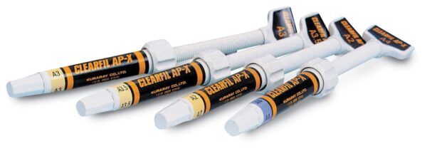 Clearfil AP-X : Composite universel (seringue de 4,6 gr)